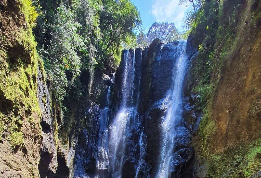 ragia Falls Hike