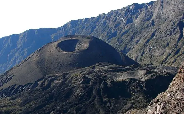 Mount Meru Home Cover